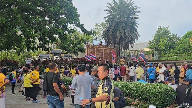 'Get out!': Rally erupts in Phuket over PM's leaked clip | News by Thaiger