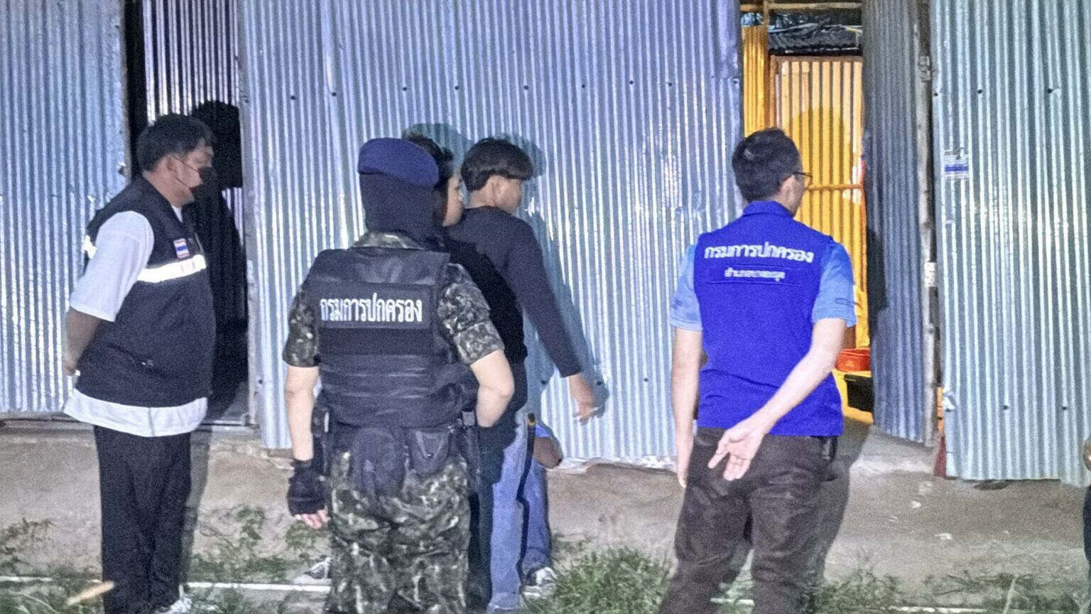 Siblings nabbed with crystal meth in Pattaya drug raid | News by Thaiger