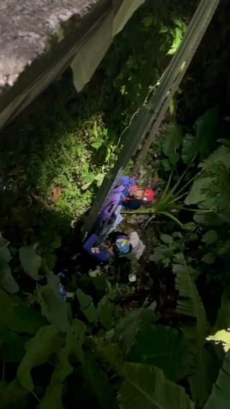 2 rescued from ravine after motorbike crash near Patong | News by Thaiger