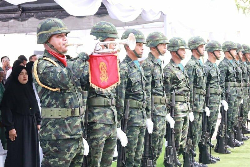 Phuket soldier honoured in royal ceremony after fatal sniper attack | News by Thaiger