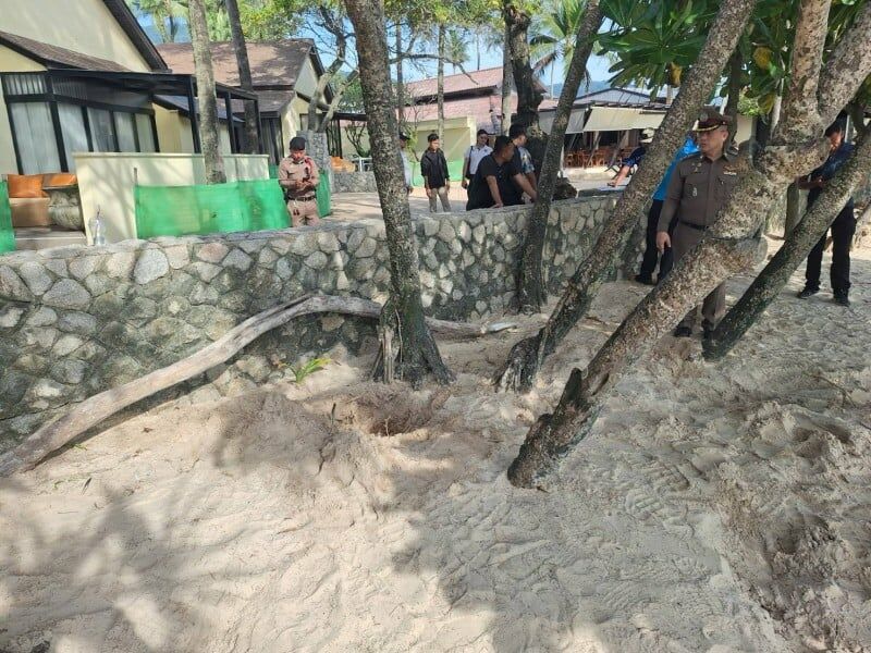 Patong Beach bomb scare: Hidden explosives uncovered in sand | News by Thaiger