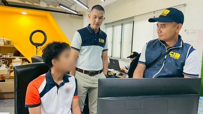 iCloud loan sharks busted in Bangkok raid over 30% interest scam (video) | News by Thaiger