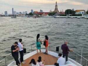 Unlimited Drinks, Iconic Views: Chao Phraya Booze Cruise