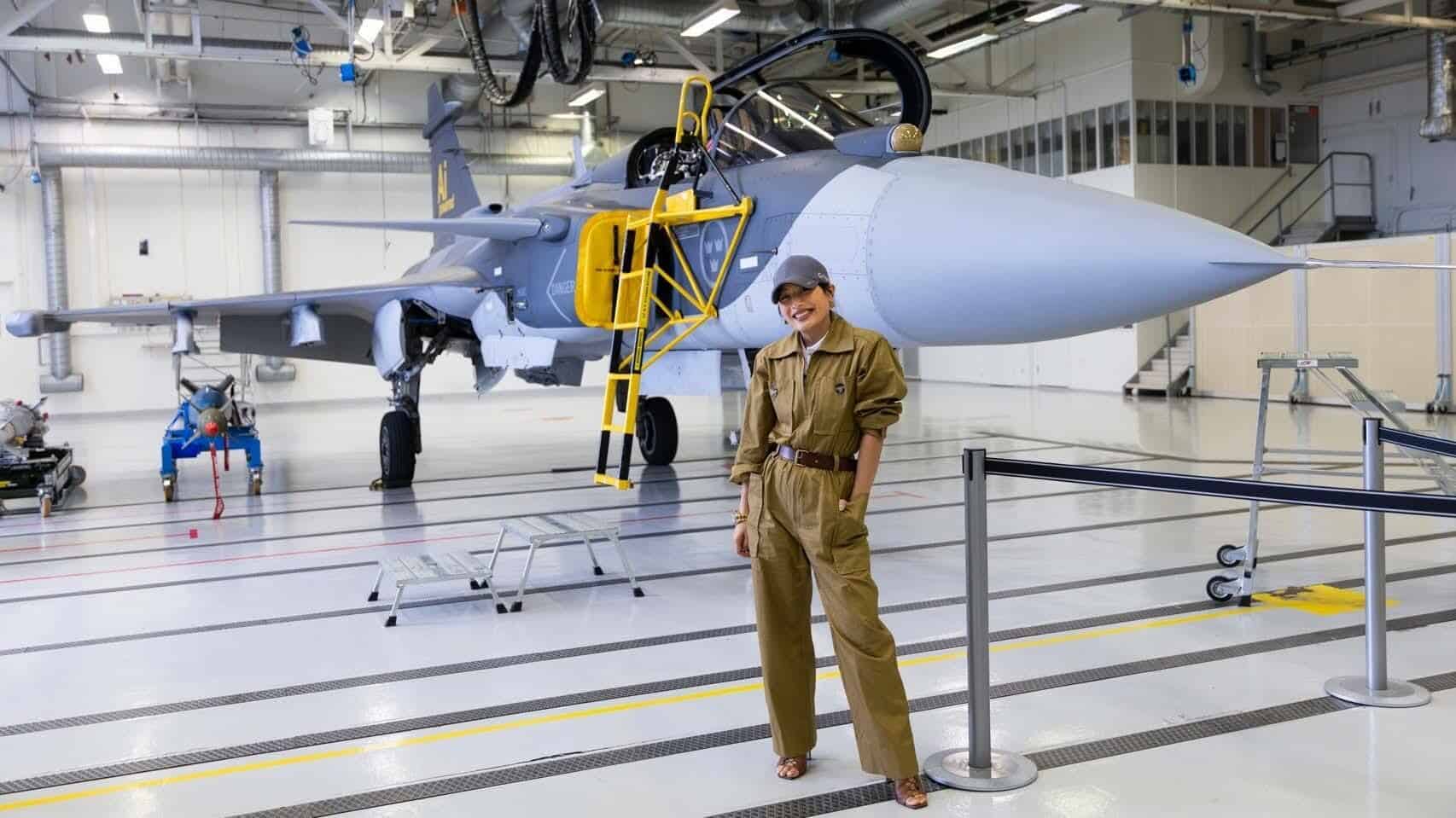 Thai princess takes to the skies with Sweden’s top fighter jet | News by Thaiger