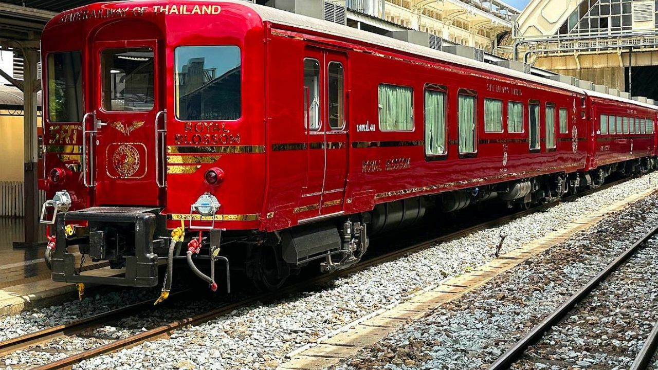 Thailand’s Red Train: What to know about the SRT Royal Blossom | News by Thaiger