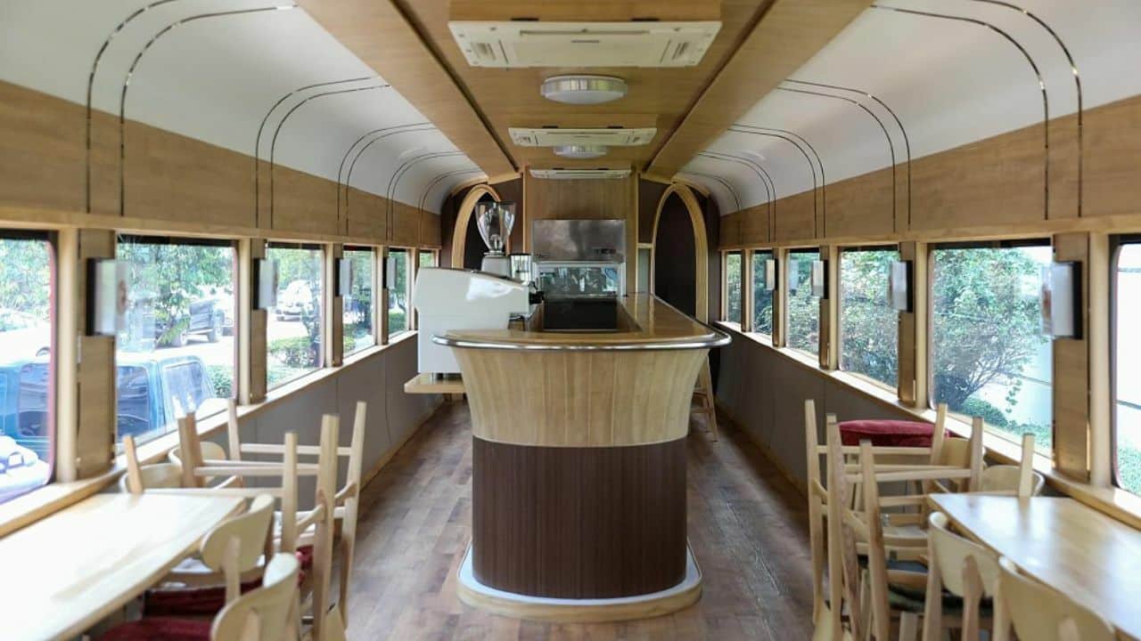 Thailand’s Red Train: What to know about the SRT Royal Blossom | News by Thaiger