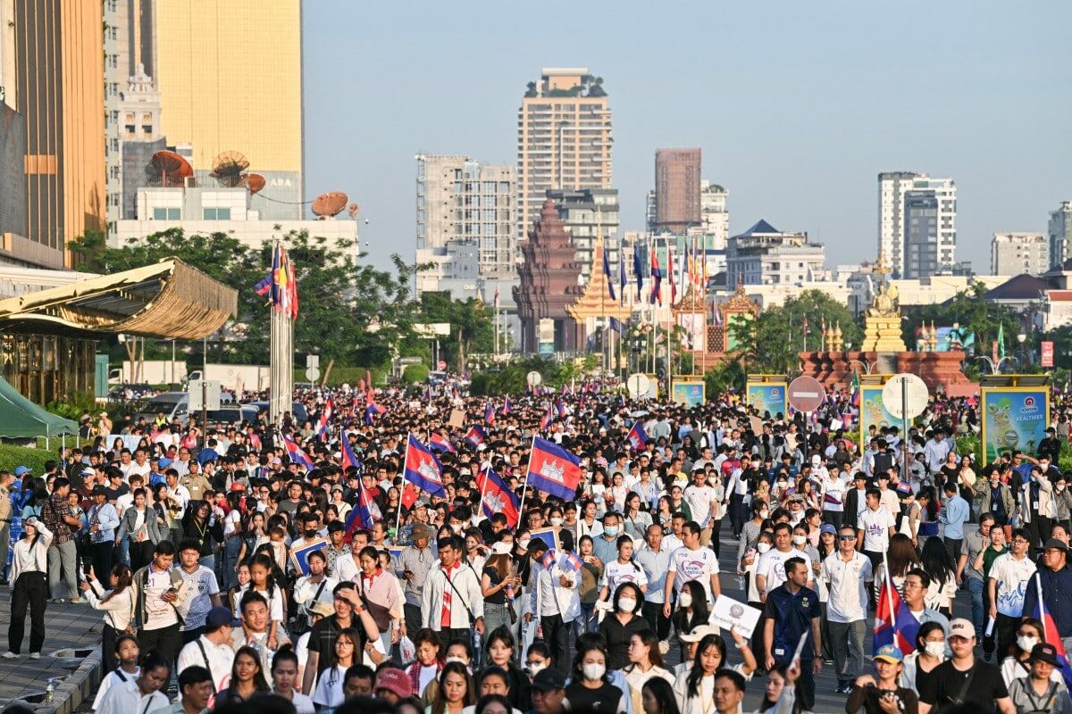 Cambodian workers defy Hun Sen’s call amid border crisis | News by Thaiger