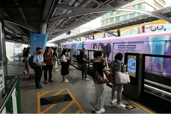 20-baht flat fare for Bangkok trains starts September 30 | News by Thaiger