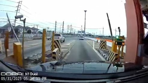 Gecko blamed as toll booth slams car in Chachoengsao chaos (video) | News by Thaiger