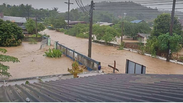 Flash floods devastate Chiang Rai: Homes and farmland destroyed | News by Thaiger