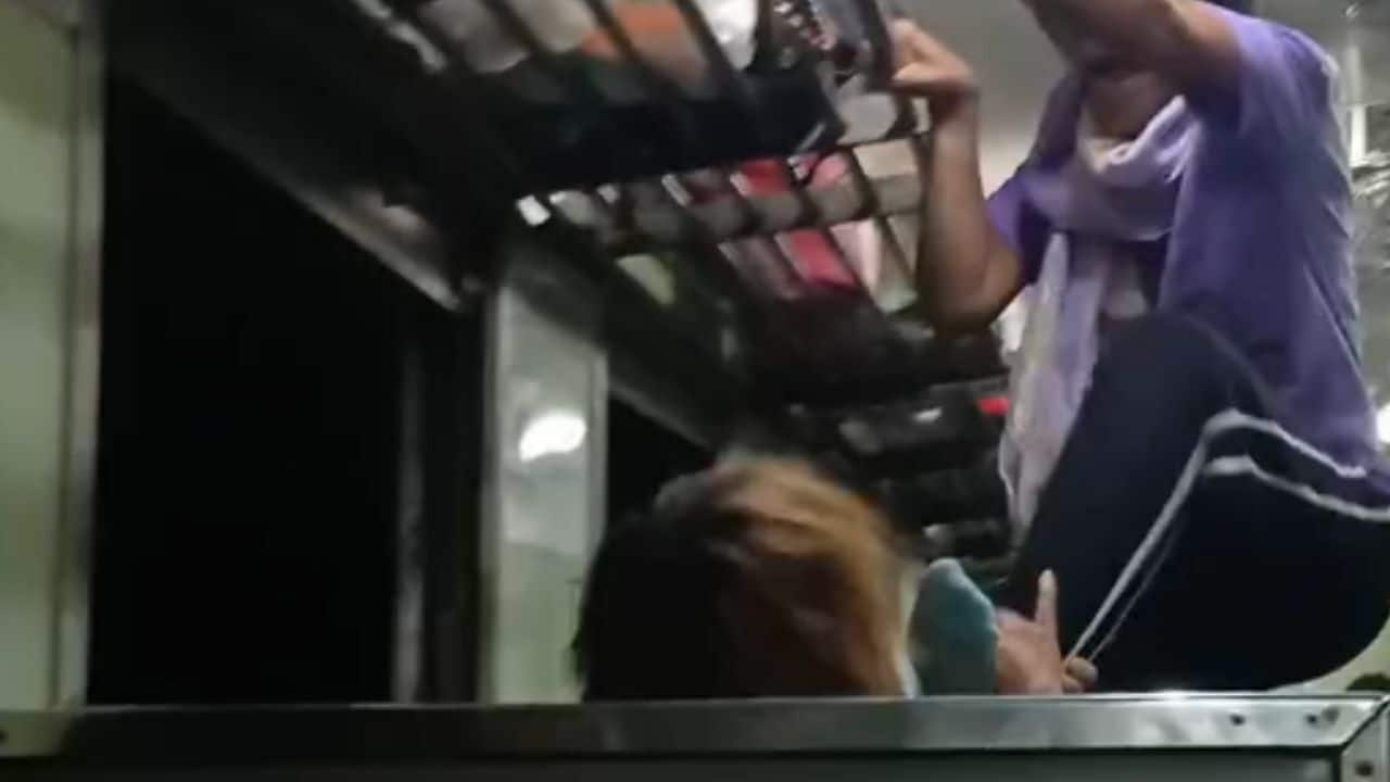 Two Thai women argue on train leading to physical assault
