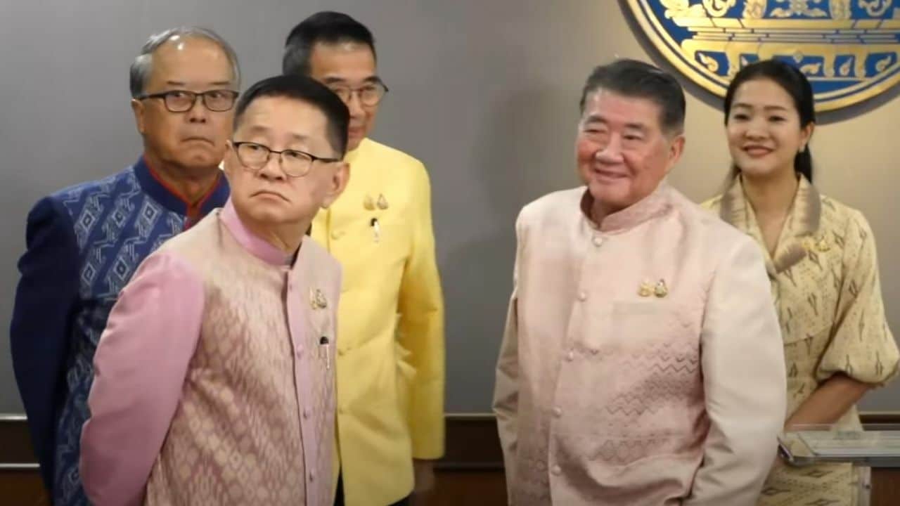 Thai government officials urged to refrain from intimidating journalists