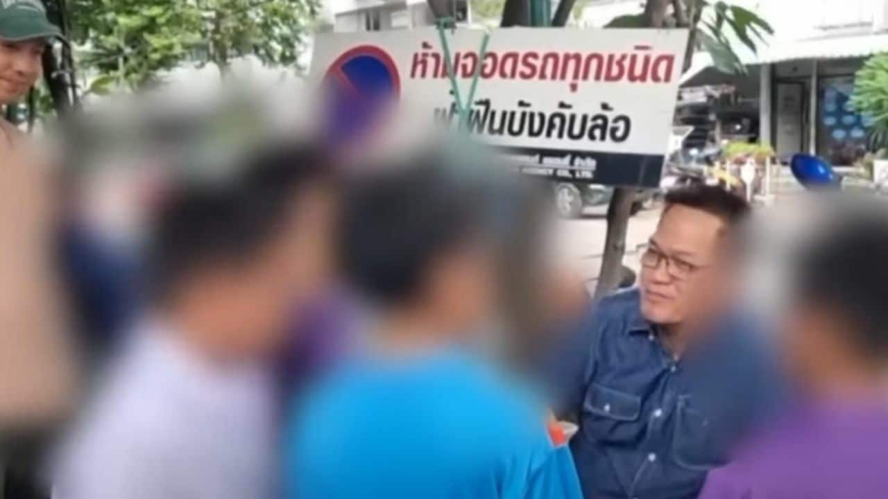 Two boys attacked by guard for annoying public in Nonthaburi condo