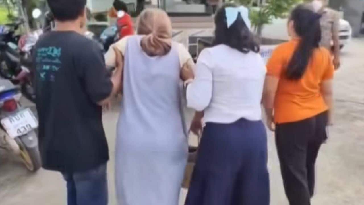 Thai doctor injured after truck wheel hit her car