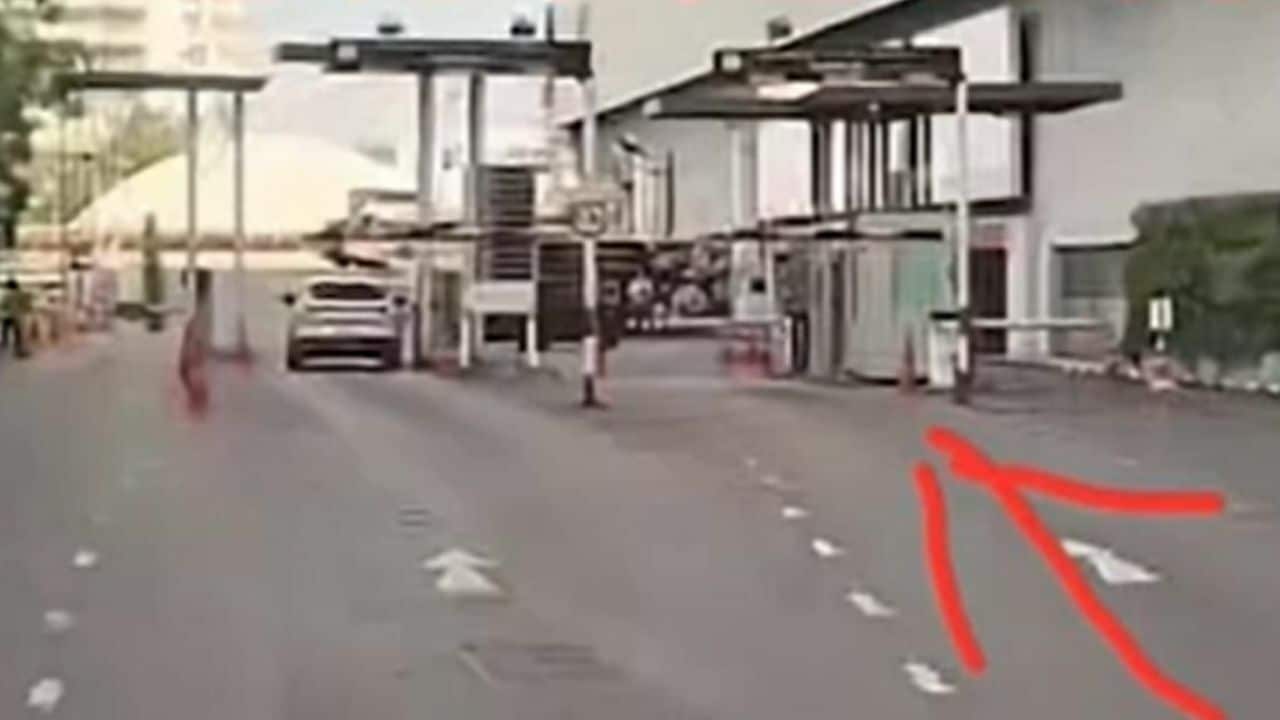 Thai woman suffers alleged electric shock at Bangkok mall’s ticket machine