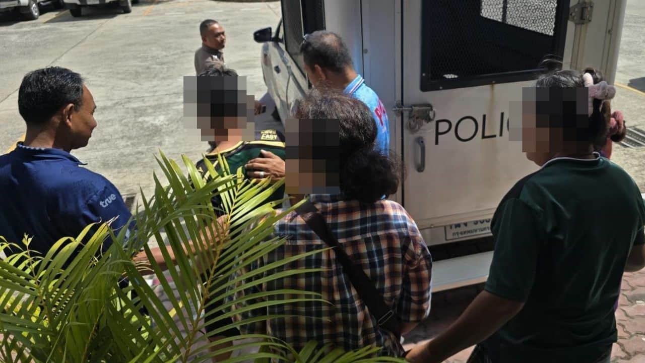 15 year old Thai boy shoots father after enduring 8 years of abuse
