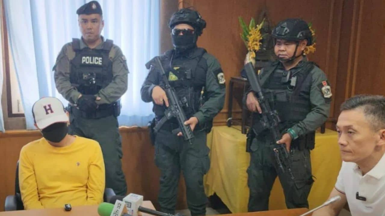 Thai man arrested for killing rival on roadside in Samut Sakhon