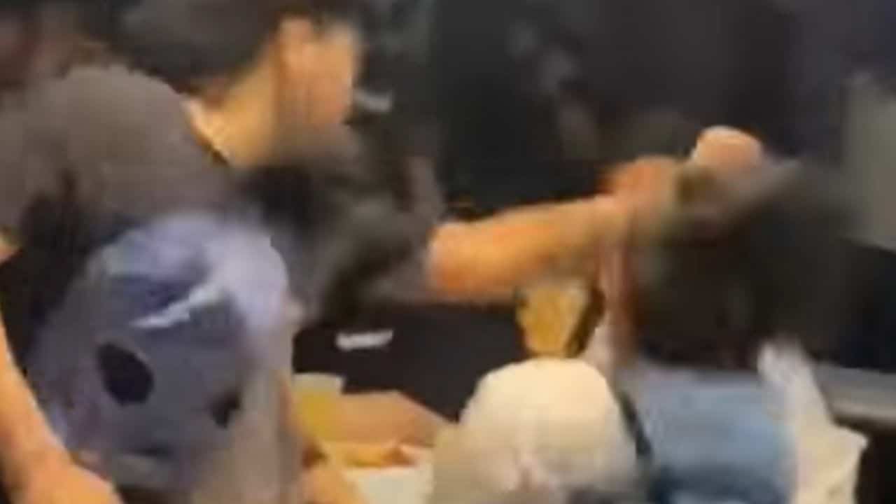 Thai man punches two gay men at Sakon Nakhon entertainment venue