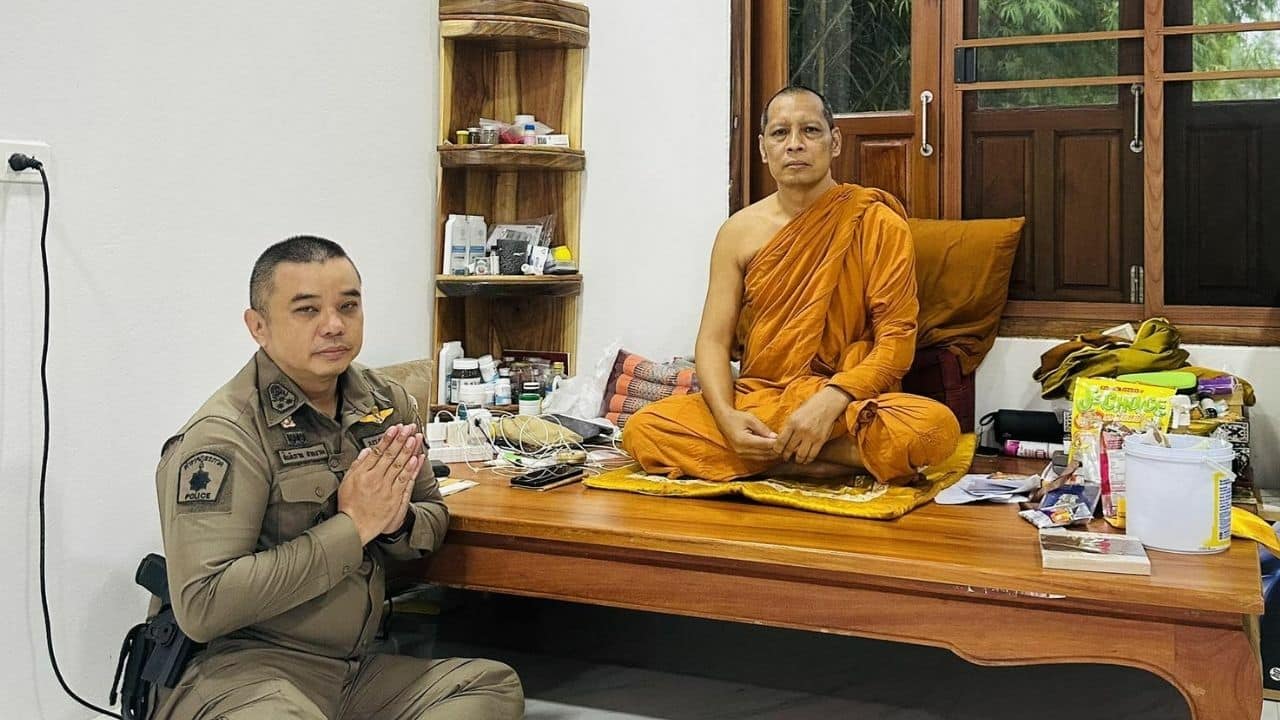 Thai abbot accuses bank of embezzling over 1.3 billion baht