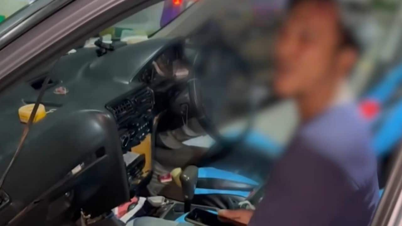 Injured Thai man lies to protect drunk girlfriend after car crash