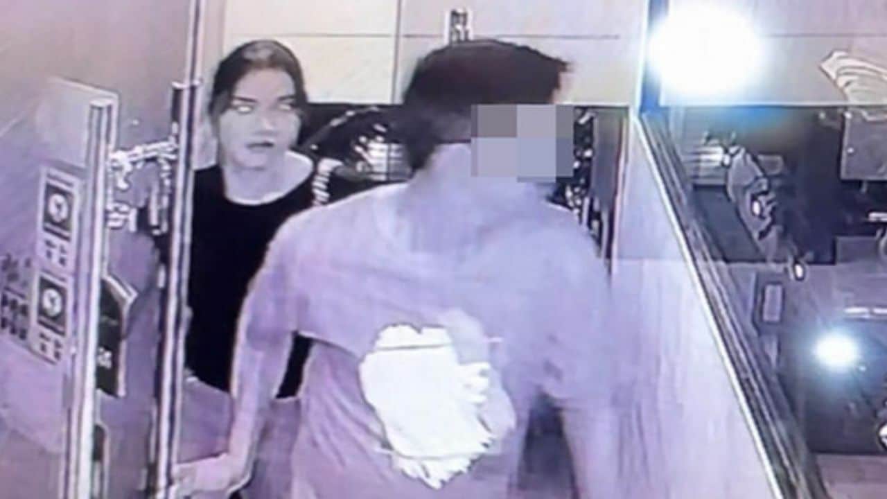 Shower-time heist: Indian man loses 20,000 baht in cash to Pattaya sex worker | News by Thaiger