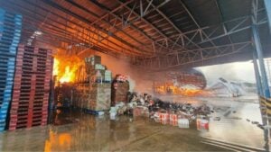 Fire at Saraburi paper factory claims 6 lives and leaves over 10 missing