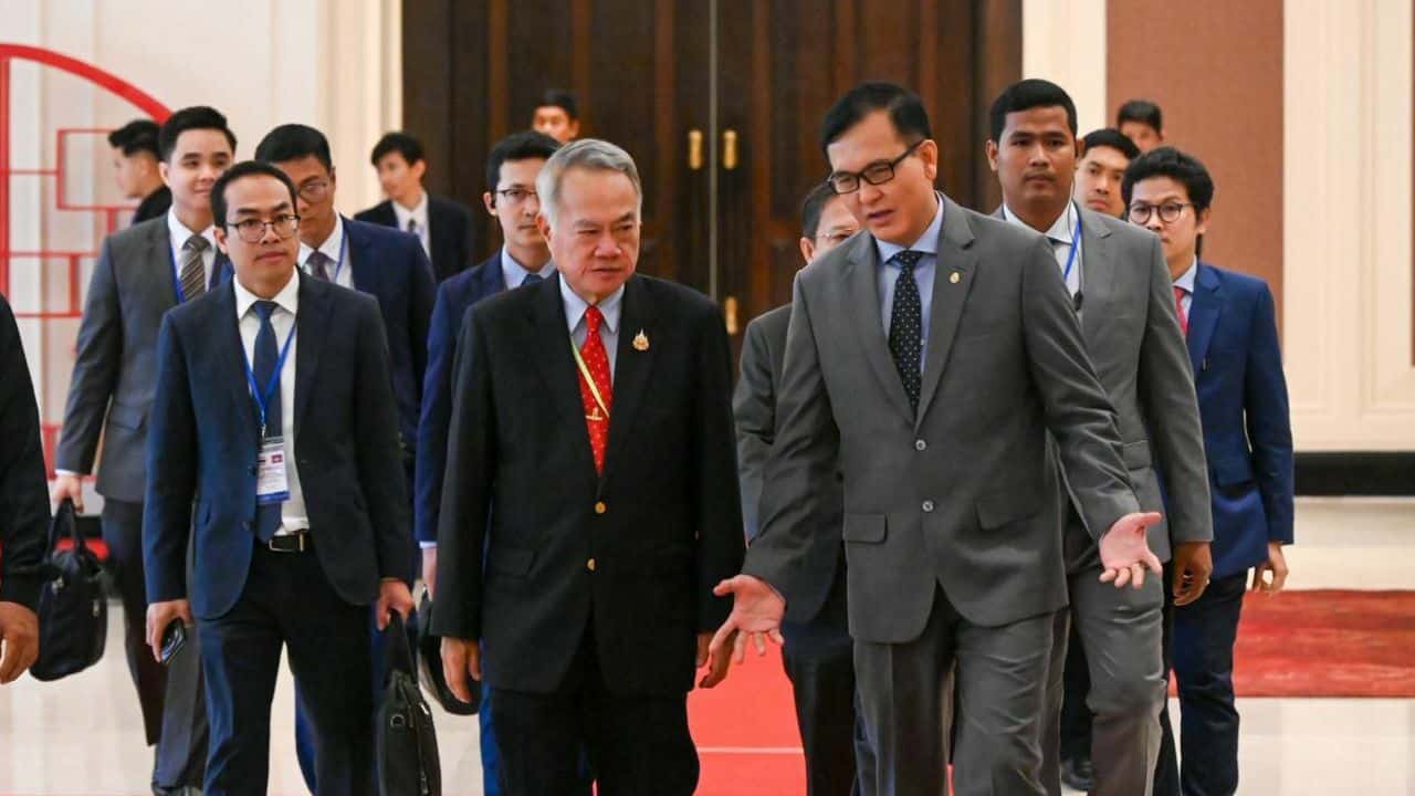 Thailand and Cambodia meeting