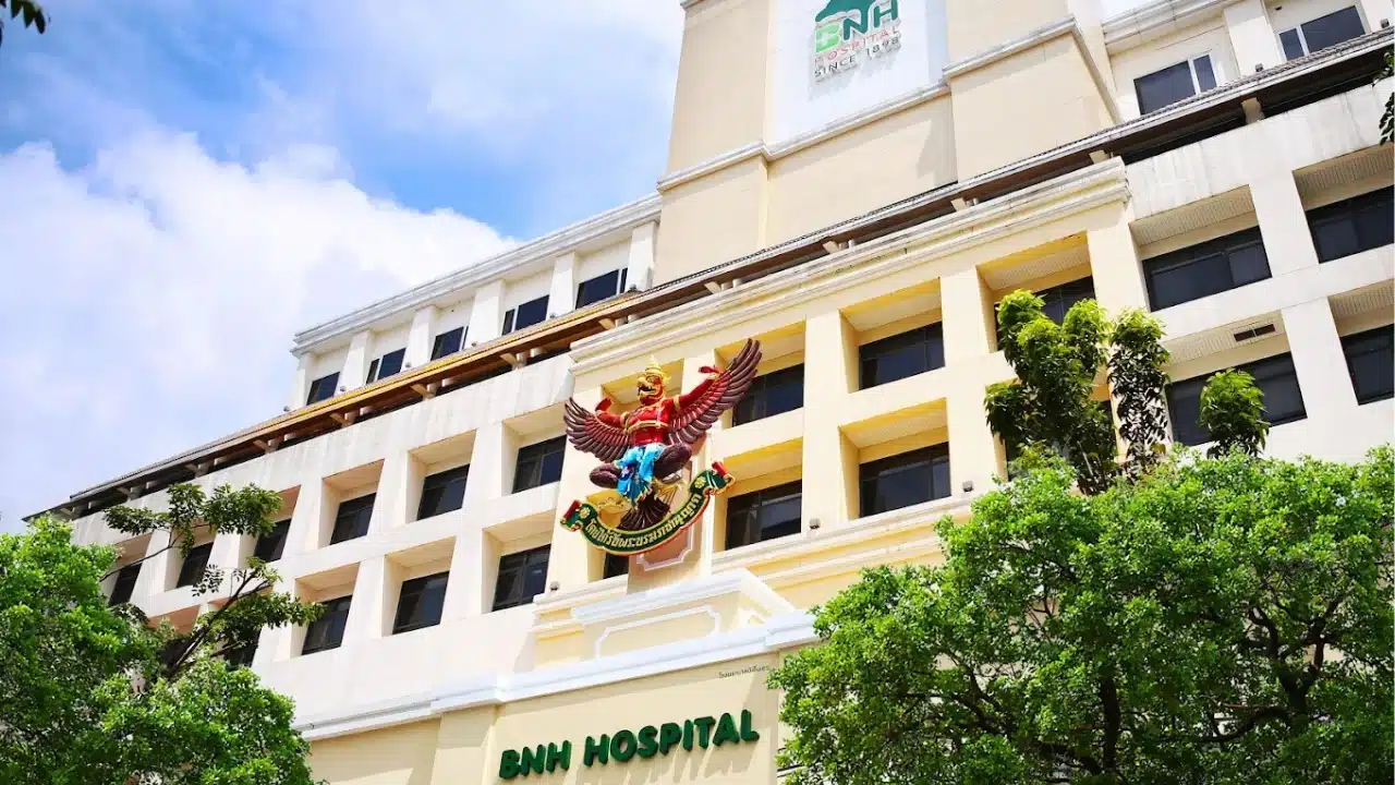 Move freely, live fully at Bangkok Nursing Home Hospital (BNH) Premier Spine Centre