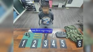 Nonthaburi handbag fight leads to stabbing and arrest
