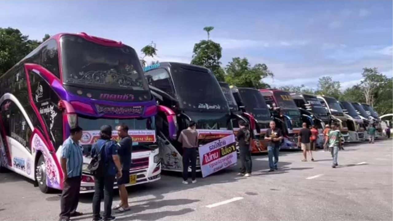 Bus operators fight back against Phatthalung road ban