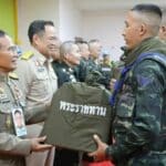 Thai king supports troops at Thai-Cambodian border with gifts | Thaiger