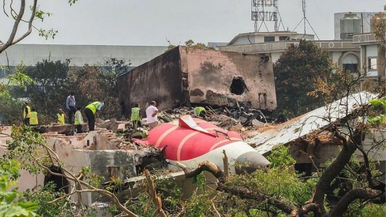 India tragedy: Black box recovered from fatal flight