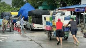Cambodia bans Thai fruit and vegetables amid border dispute