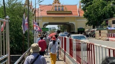 Cambodian workers defy Hun Sen’s call amid border crisis