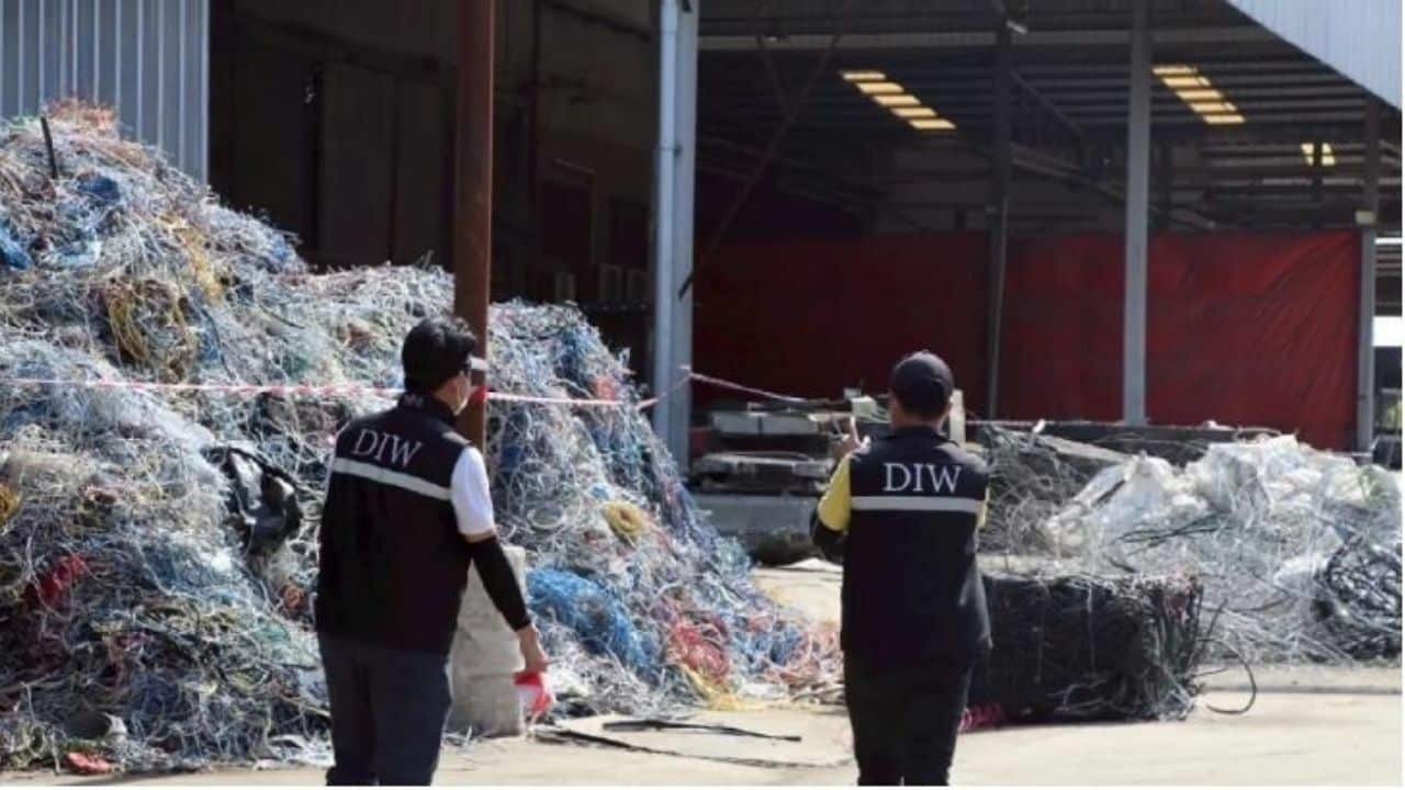 8,000 tonnes of illegal waste found in Prachin Buri factory raid