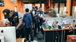 iCloud loan sharks busted in Bangkok raid over 30% interest scam (video)