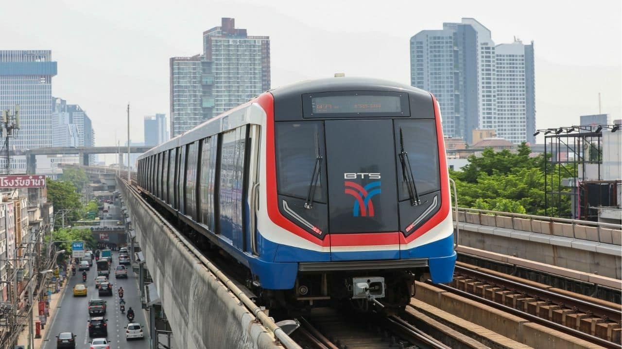 Bangkok’s Green Line future in doubt: Will 20-baht fare survive?