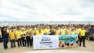 Pattaya Beach gets a major cleanup as locals unite for safer shore