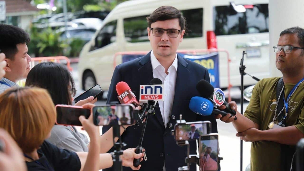MP Rangsiman wins defamation case against ex-senator Upakit