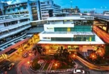Bangkok protest shuts hospital clinics, triggers traffic meltdown