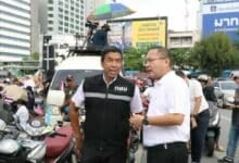 Protest showdown: Bangkok governor inspects Victory Monument