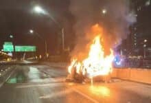 Rush hour inferno: Car fire sparks Vibhavadi traffic chaos (video)