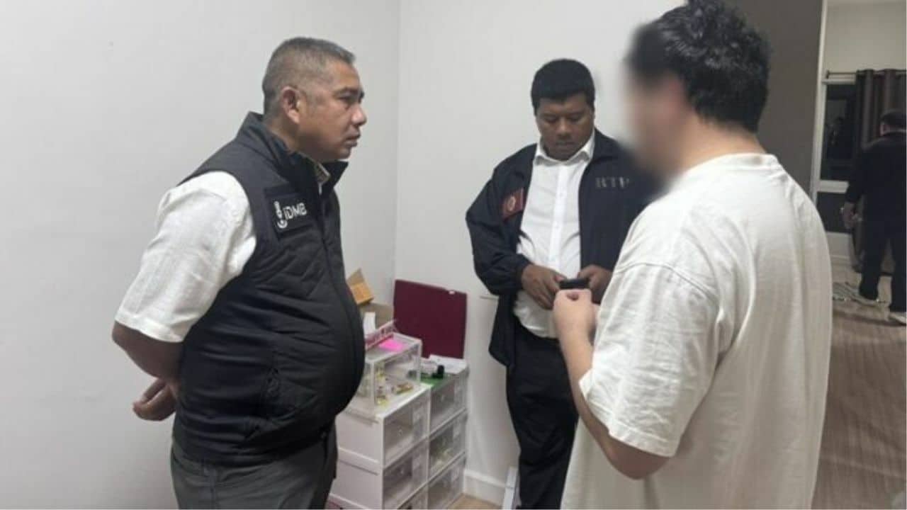 Bangkok police arrest trio for selling drug-laced e-cigarettes
