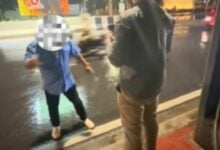 Bangkok taxi driver caught without licence demands fixed fare (video)
