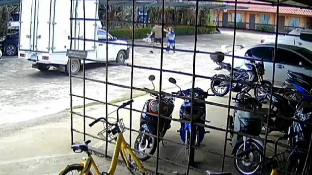 Woman abducted in Trat as police chase white van