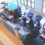 Tourists overpay 22,000 baht for coffee, cafe resolves issue (video) | Thaiger