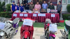 Nong Khai police seize drugs, arrest two after car crash