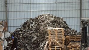 Thai industry ministry shuts down toxic waste site in Chachoengsao