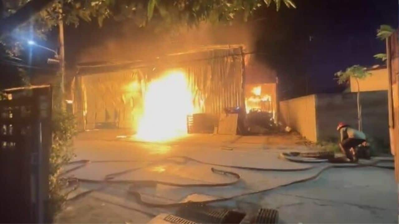 Fire in Bangkok paper warehouse claims two lives, others injured