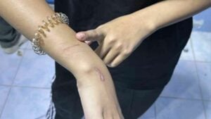Teen impersonates police spy to lure girl in Chon Buri